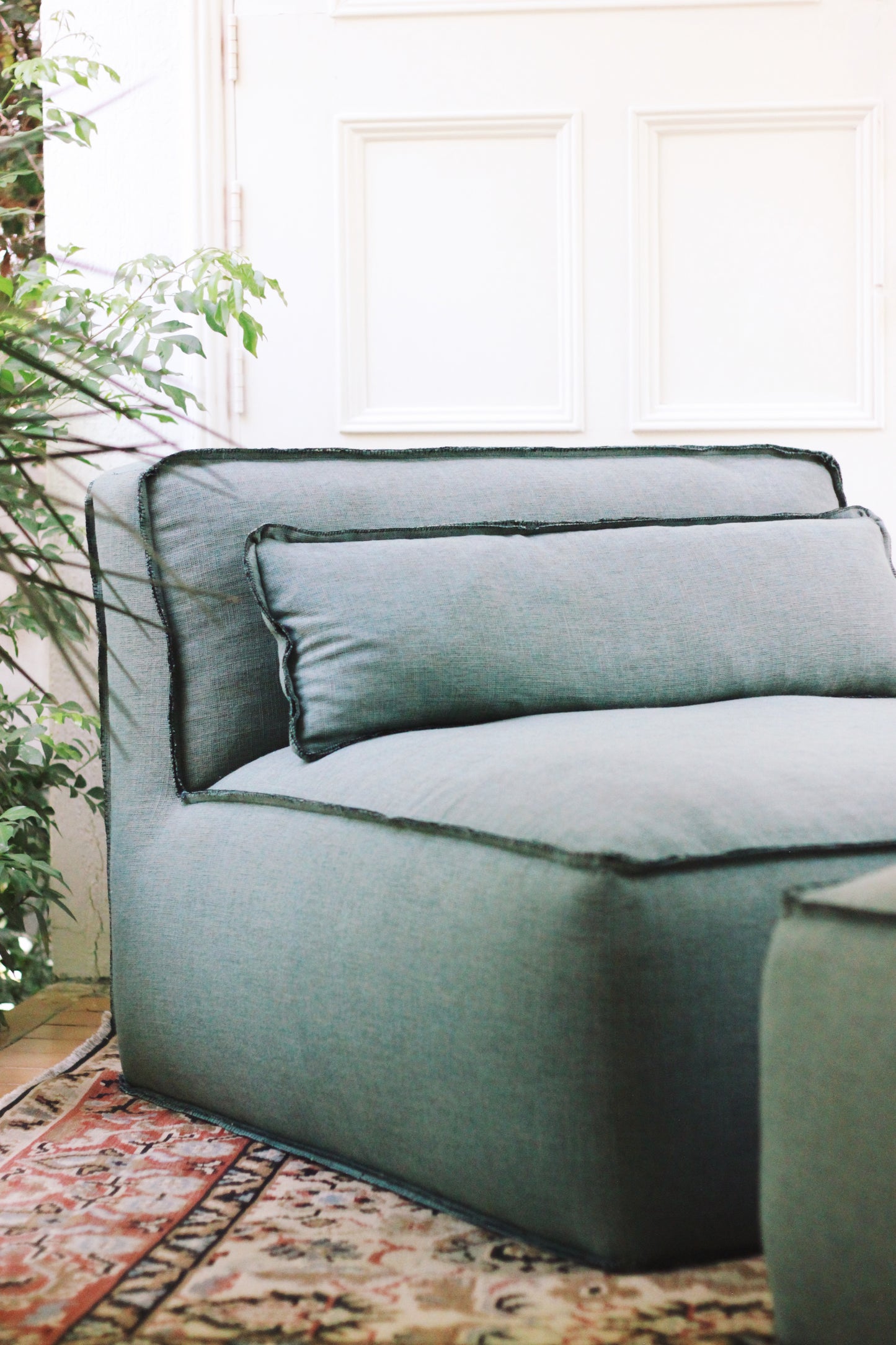 In your arms Sofa + Bench