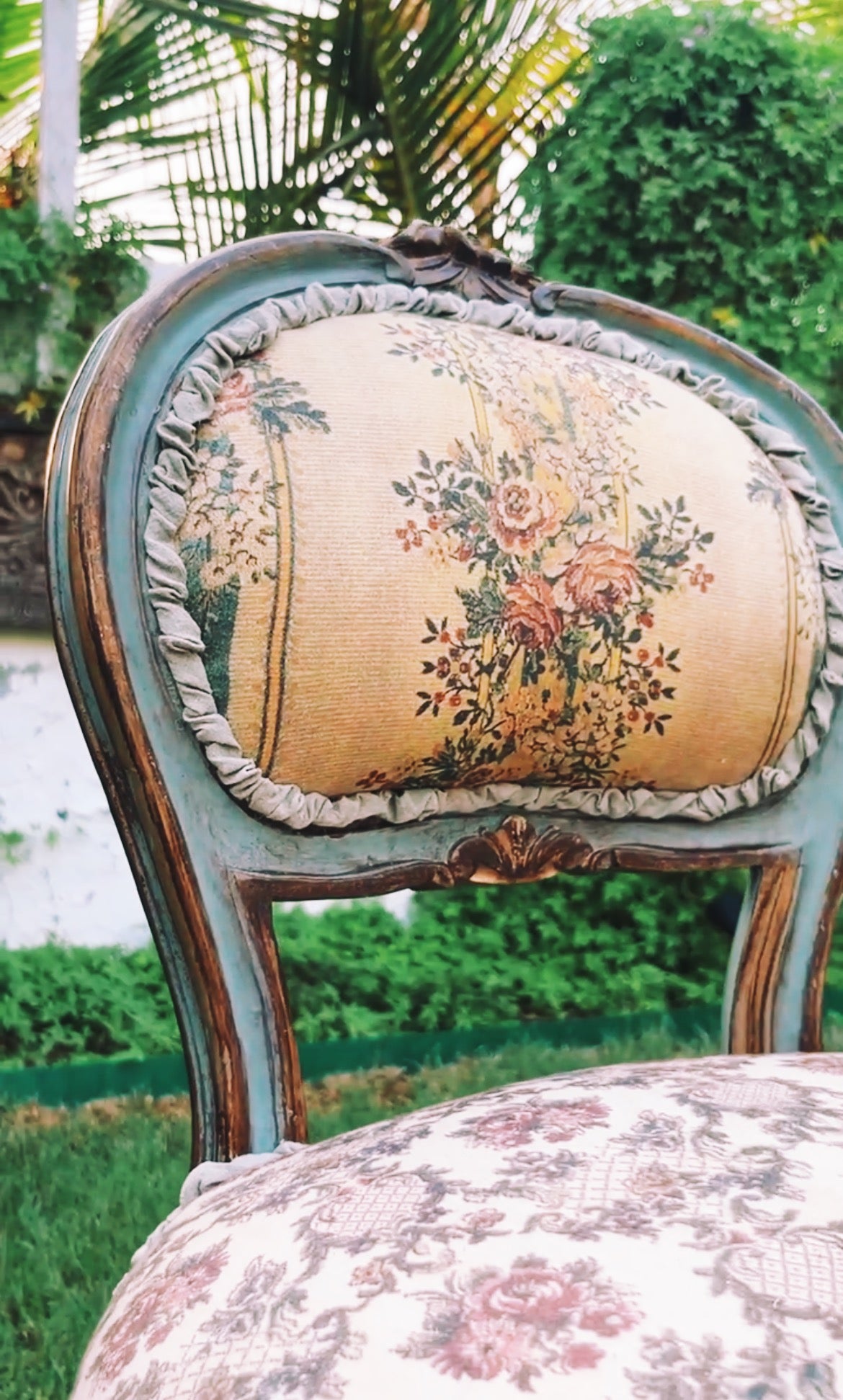 The Primrose Dinning Chair